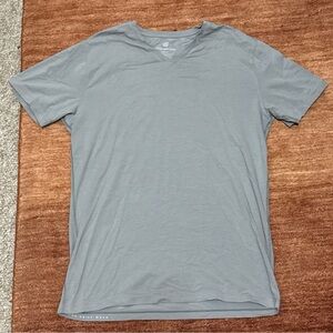Mack Weldon Silver Light Gray V-Neck T-shirt Size Medium